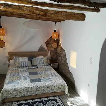 Traditional Near Paroikia Holiday home *